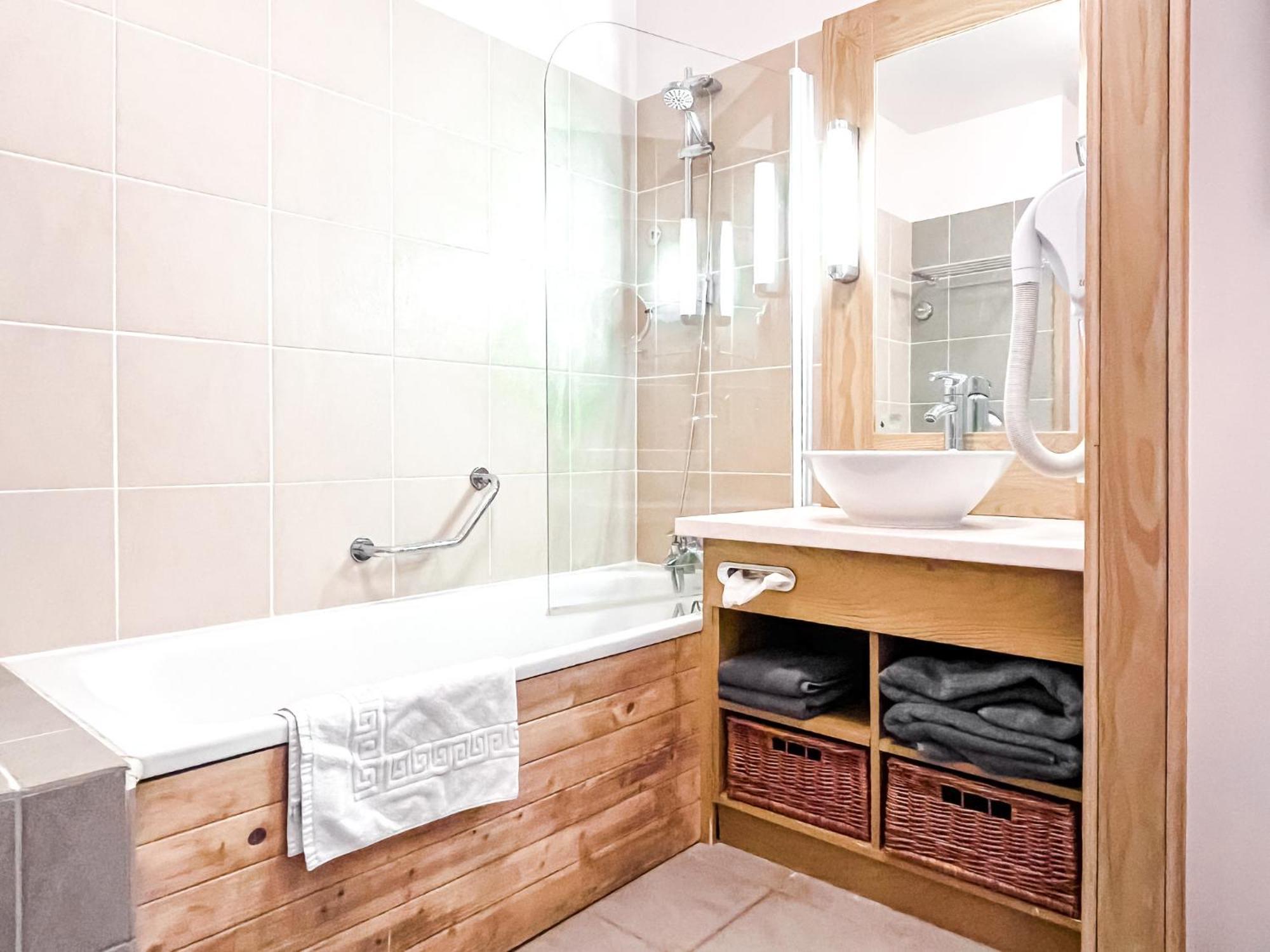 Large One-Bedroom Apartment, Wheelchair Adapted, Les Terrasses D'Eos Flaine Eksteriør bilde